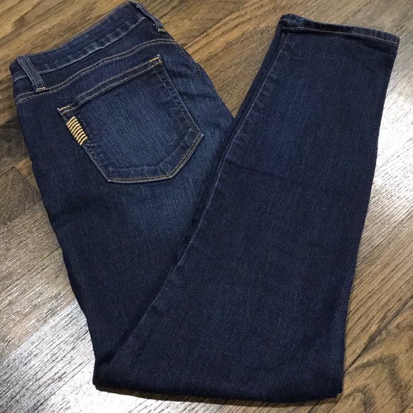 PAIGE Denim - Paige Kylie Crop Denim. Size 28.